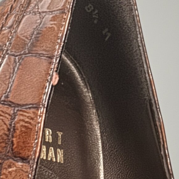 Stuart Weitzman Lace-up Oxford Pump - Picture 5 of 5